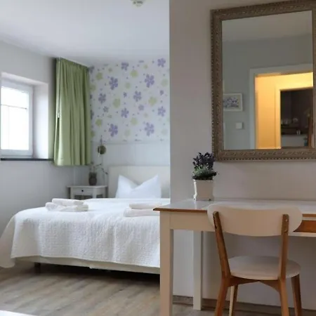 Der Landhof Wildrose Apartamento Stolpe an der Peene